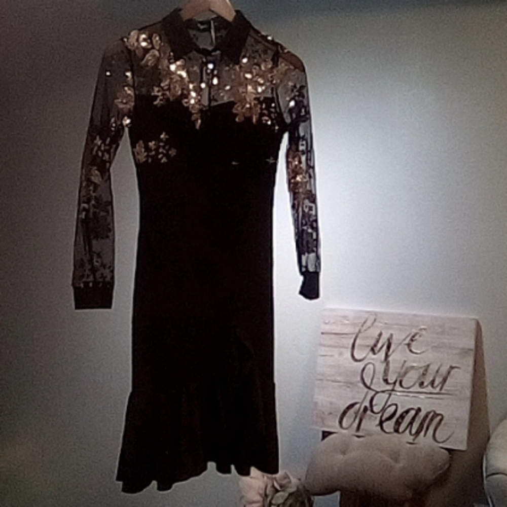 5/$13 Beautiful dress